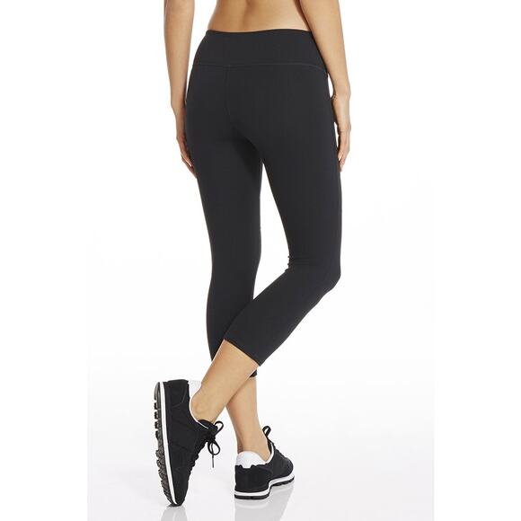Fabletics Pants - Fabletics Marina Capri Cropped Leggings Pants Size XL Color - Black